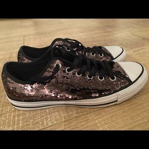 New Converse brown sequin all star women’s size 9